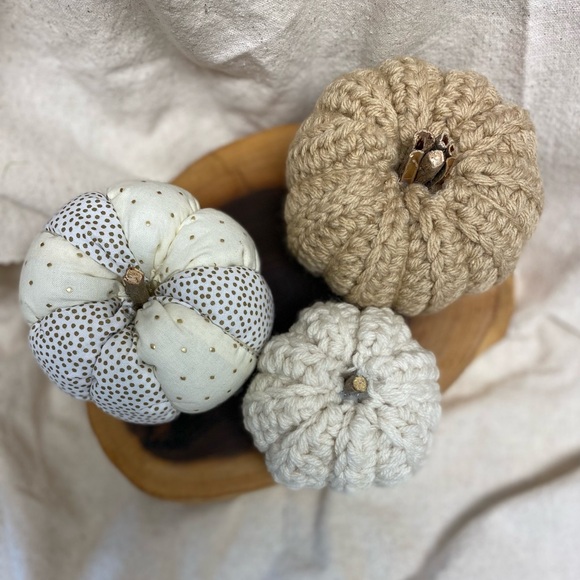 Fall neutral handmade pumpkin set of 3 - Picture 3 of 5